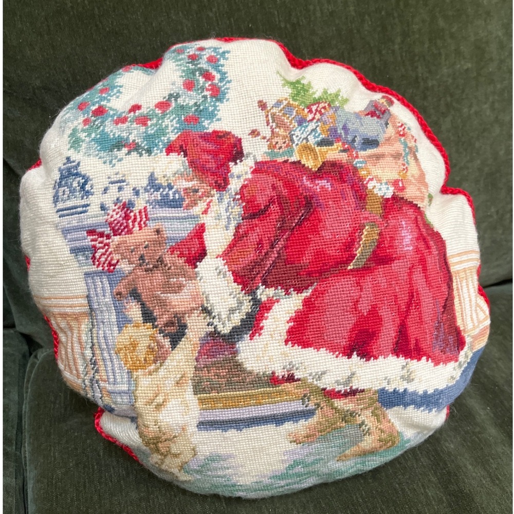 Vtg 1991 Peking Handicraft Santa Needlepoint Pillow Wool Embroidery Christmas